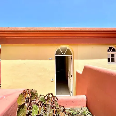 One Bedroom,Pool With Free Internet In Common Areas, Tenerife South * Costa Adeje (Tenerife)