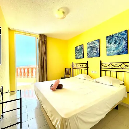 One Bedroom,Pool With Free Internet In Common Areas, Tenerife South *