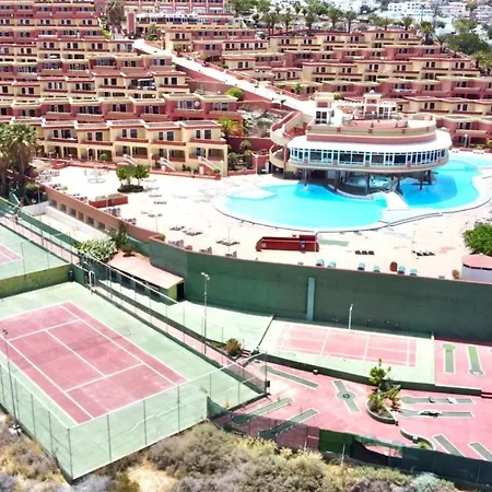 One Bedroom,Pool With Free Internet In Common Areas, Tenerife South *