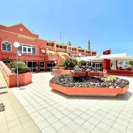 One Bedroom,Pool With Free Internet In Common Areas, Tenerife South Costa Adeje (Tenerife)