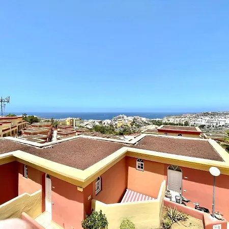 Апартаменты One Bedroom,Pool With Free Internet In Common Areas, Tenerife South