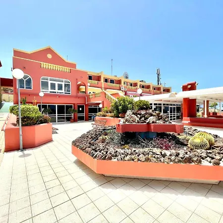 One Bedroom,Pool With Free Internet In Common Areas, Tenerife South Апартаменты Адехе