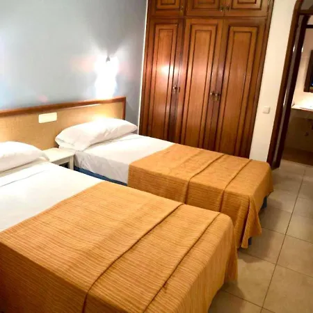 One Bedroom,Pool With Free Internet In Common Areas, Tenerife South