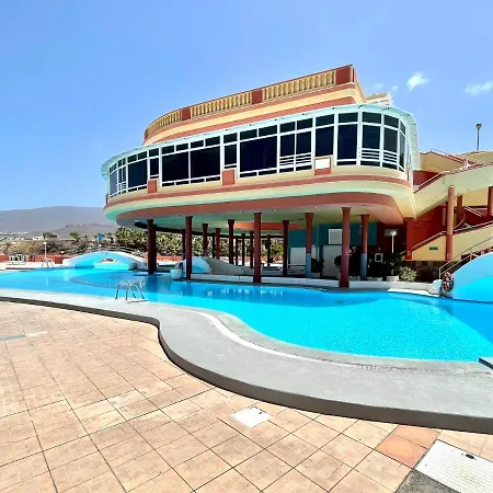 Apartamento One Bedroom,Pool With Free Internet In Common Areas, Tenerife South